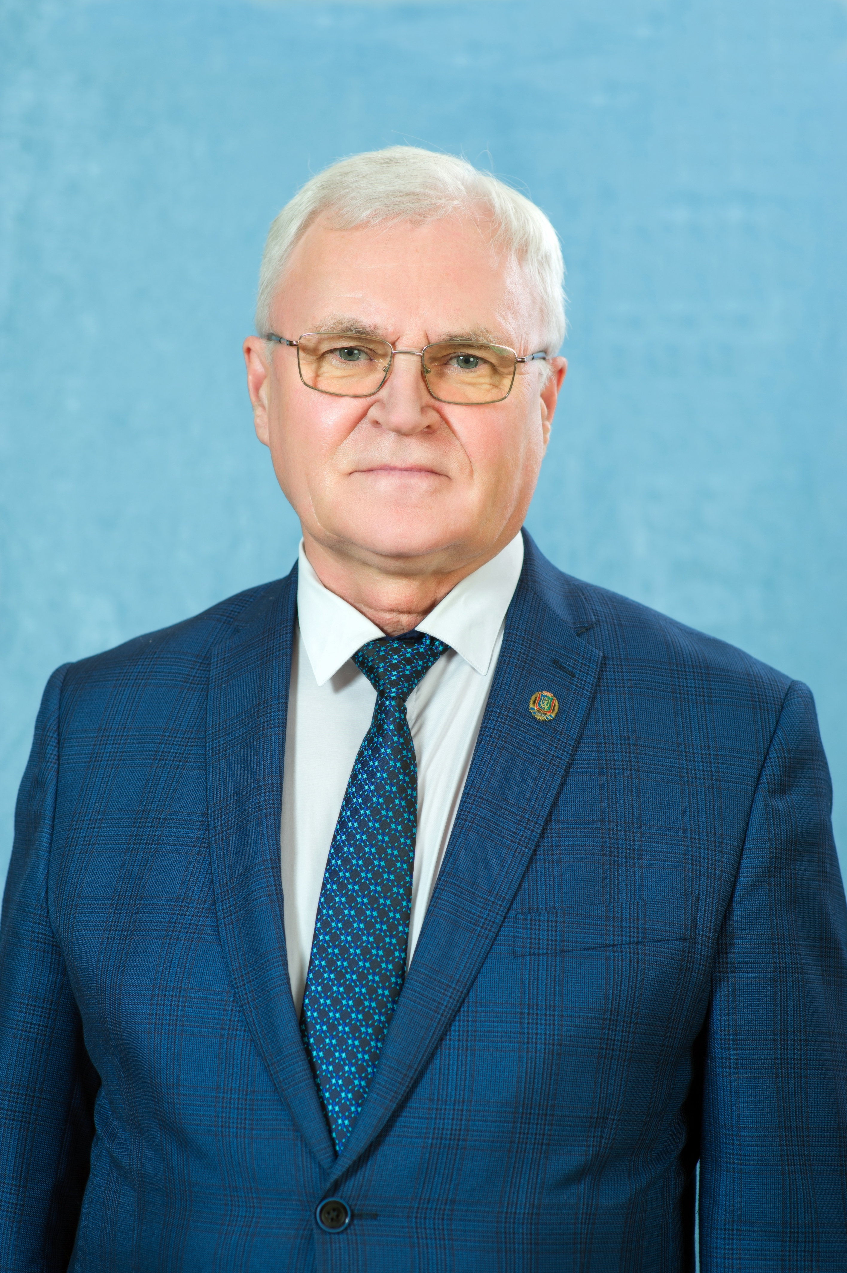 Мартынюк Владимир Владимирович.