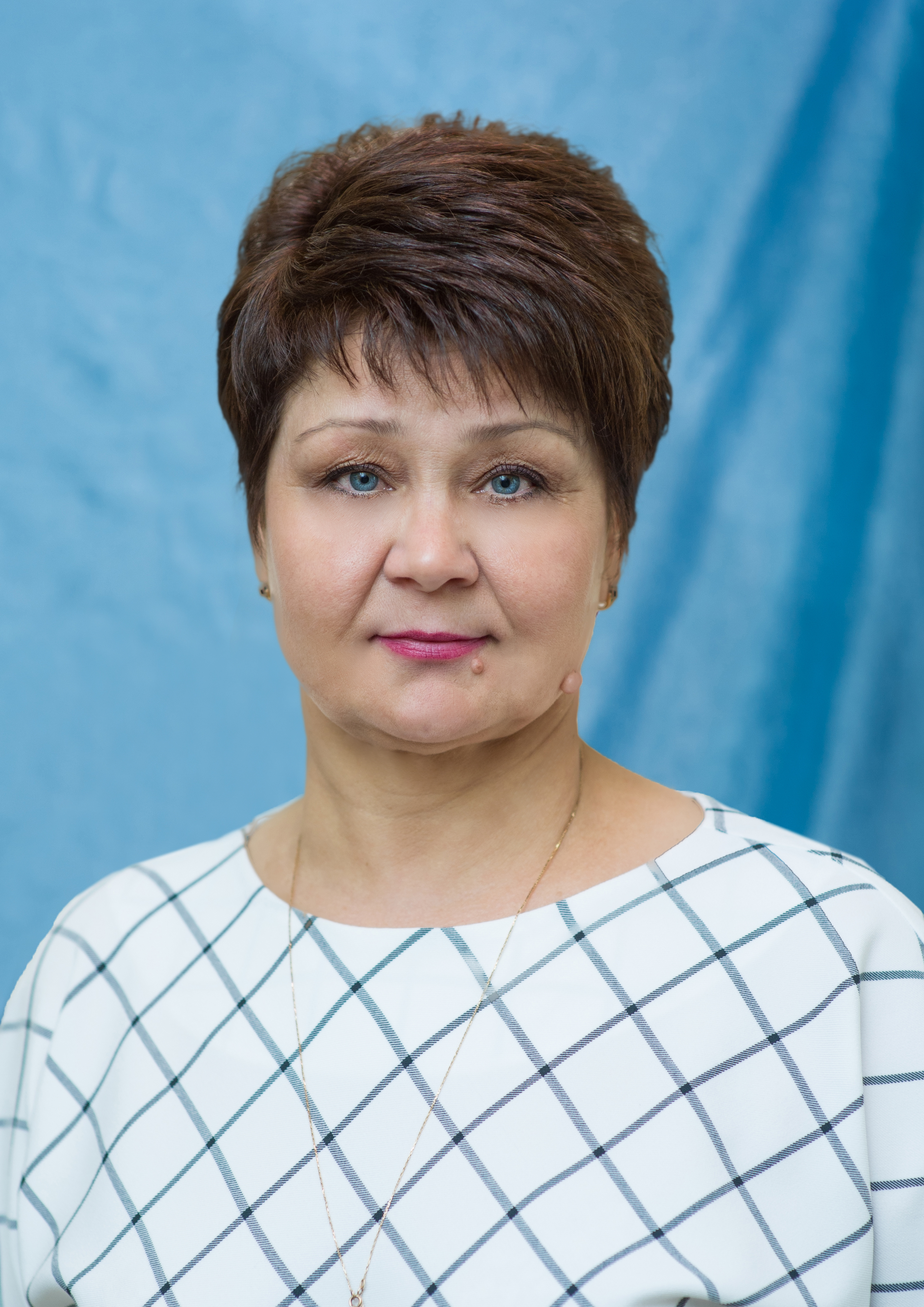 Муфазалова Лариса Маратовна.