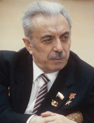 Салманов Фарман Курбанович.